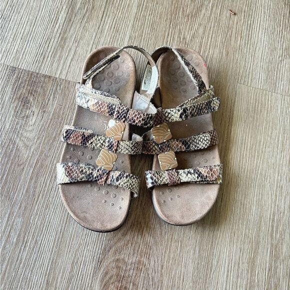 Vionic Rest Amber Natural Beige Snake Sandals in size 7 - Picture 6 of 8